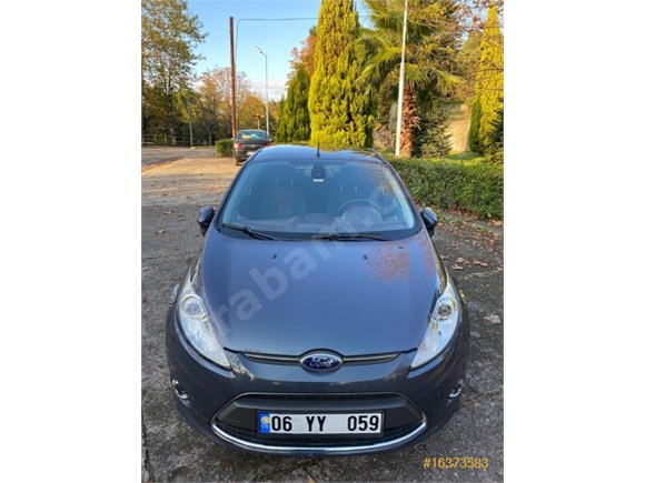 Acil Ford Fiesta 1.4 Titanium X