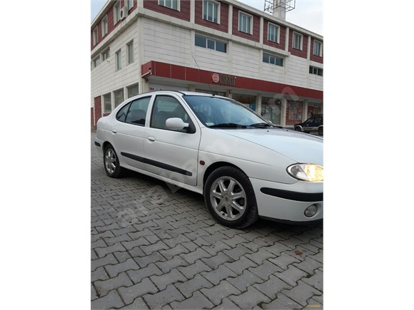 Sahibinden Renault Megane 1.6 Alize 2003 Model