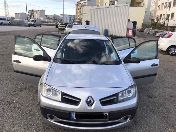 Sahibinden Renault Megane 1.6 Authentique 2010 Model FİYAT DÜŞTÜ Son gün !