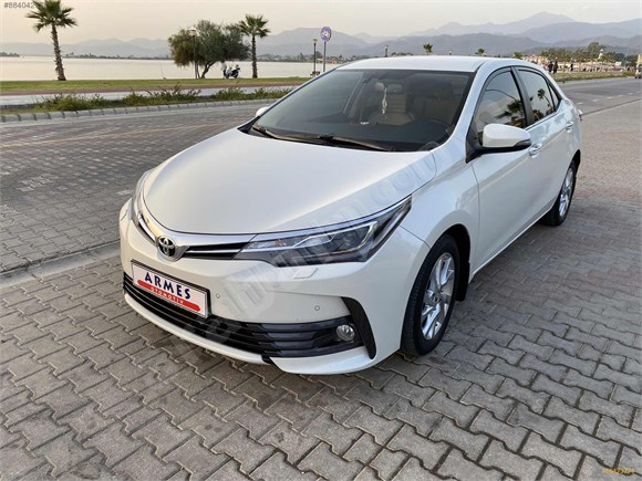 BOYASIZ DEĞİŞENSİZ 2016 TOYOTA COROLLA 1.4D-4D PREMİUM MANUEL