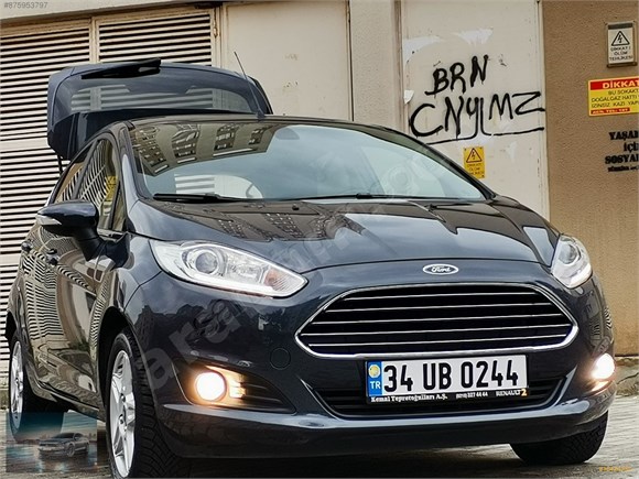 SADECE 20 BİN KM KAZASI DEGİŞENSİZ FORD FİESTA TİTANİUM OTOMATİK