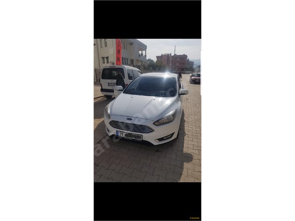 hatasız boyasız 2016 çıkışlı otomatik ford focus full+full titanium paket