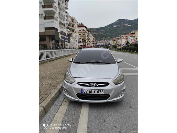 Sahibinden Hyundai Accent Blue 1.4 CVVT Mode 2011 Model