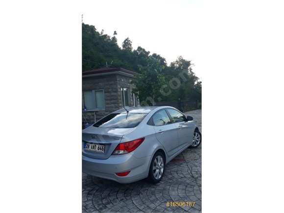 Sahibinden Hyundai Accent Blue 1.6 CRDI Prime 2015 Model Giresun