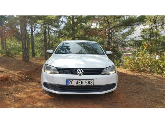 ful orjinal hatasız boyasız tramersiz Volkswagen Jetta 1.6 TDi Trendline 2014 Model