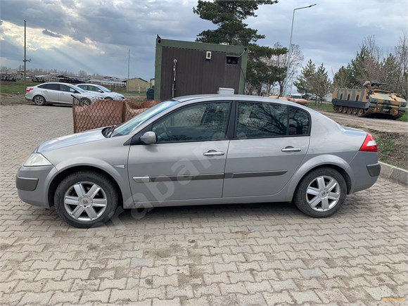 Sahibinden Renault Megane 1.6 Dynamique 2005 Model