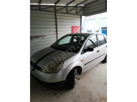 Sahibinden Ford Fiesta 1.4 TDCi Comfort 2005 değişen yok