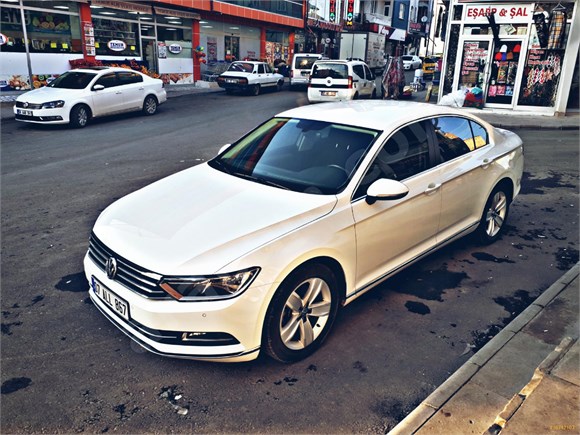 2018 HATASIZ BOYASIZ ÇÍZÍKSÍZ VW PASSAT 1.6 TDI 120 HP DSG SIFIR AYARINDA 48900 KMDE TAKAS OLUR