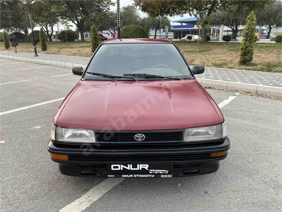 ONUR OTOMOTİVDEN TEMİZ BAKIMLI DEĞİŞENSİZ TOYOTA COROLLA 1992