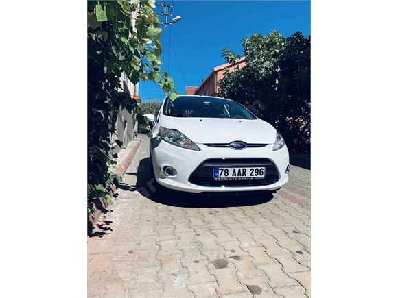 Sahibinden Ford Fiesta 1.4 TDCi Titanium X 2012 Model