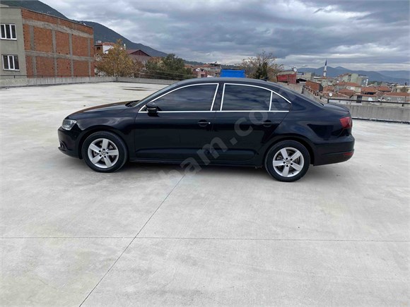 Sahibinden Volkswagen Jetta 1.6 TDi Highline 2012 Model 130.000 km Yeşil (metalik)