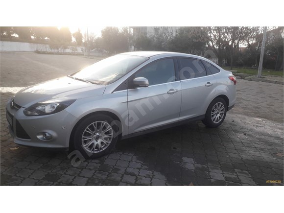 Sahibinden Ford Focus 1.6 TDCi Titanium 2013 Model 53 000 km hasar degişen boyoya yok