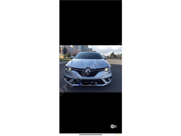 Sahibinden Renault Megane 1.5 Blue DCI touch 2019 Model