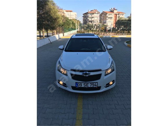 Tertemiz Chevrolet Cruze 1.6 Design Edition 2011 Model