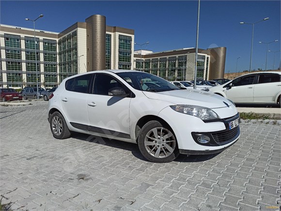 Sahibinden Renault Megane 1.6 Joy 2013 Model