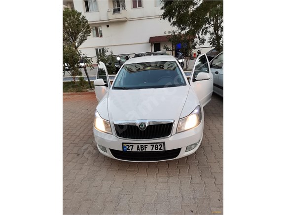 Sahibinden Skoda Octavia 1.6 TDI Elegance CR 2012 Model