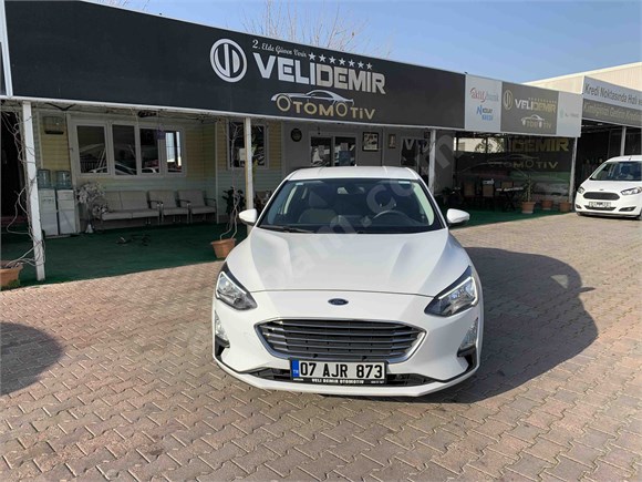 VELİ DEMİRDEN 2020 13.000 KM HATASIZ FOCUS TITANIUM