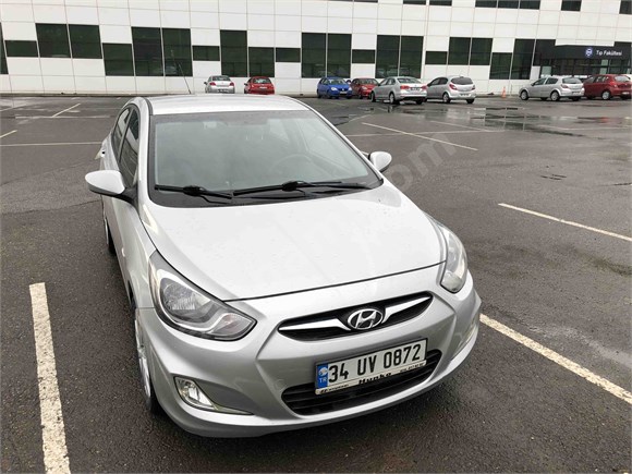 Sahibinden Hyundai Accent Blue 1.4 CVVT Mode Plus 2012 Model