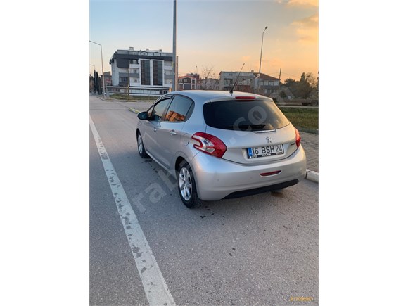 Sahibinden Değişensiz Bakımları Tam Peugeot 208 1.4 HDi Active 2013 Model