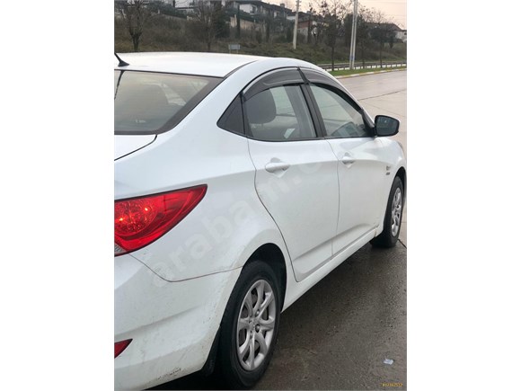 Sahibinden Hyundai Accent Blue 1.6 CRDI Mode 2012 Model