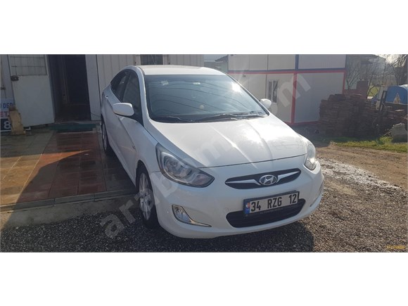 OTOMATİK VİTES Hyundai Accent Blue 1.6 CRDI Mode Plus 2013 Model Düzce