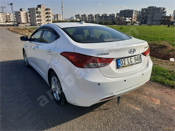 Sahibinden full orjinal Hyundai Elantra 1.6 D-CVVT Style 2013 Model