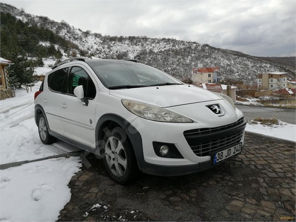 Sahibinden Peugeot 207 1.6 HDi Outdoor 2011 Model