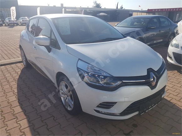 VELİ DEMİRDEN 2019 73.000 KM CLIO 1.5. DCI TOUCH