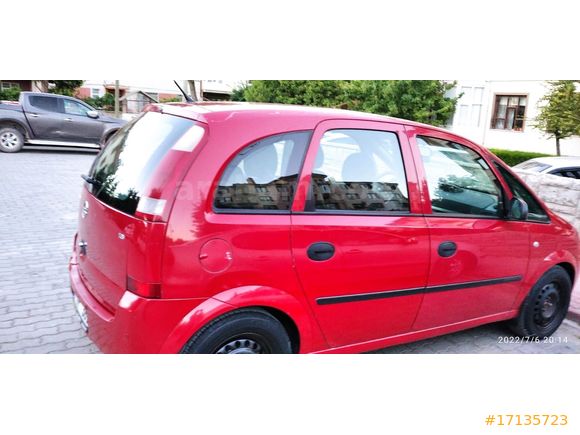 2004 model Opel Meriva Essentia 1.6