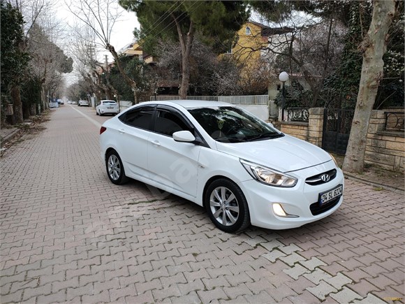 Sahibinden Hyundai Accent Blue 1.6 CRDI Mode Plus Yarı Otomatik 2016 Model