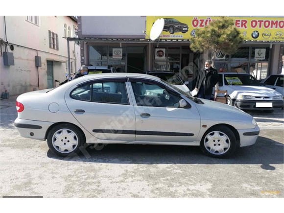 Sahibinden Renault Megane 1.6 RTE 2000 Model