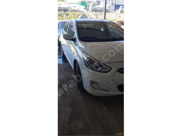 Sahibinden Hyundai Accent Blue 1.6 CRDI Mode 2015 Model