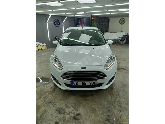 # TEMİZ / SAHİBİNDEN/ TRAMERSİZ / Ford Fiesta 1.4 Titanium X 2015 Model