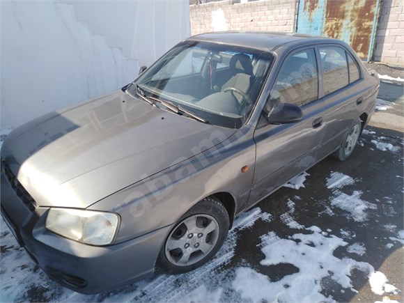 Sahibinden Hyundai Accent 1.5 1.5i GL 2000 Model