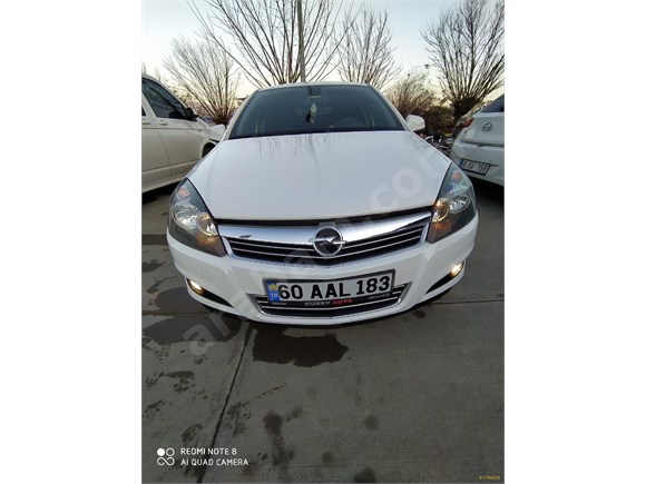 Sahibinden Opel Astra 1.6 Enjoy Plus 2012 Model Aracım hafta içi calistigimdan dolayı haftanın 6 günü sürülmektedir.Sadece hafta sonu biniyorum.