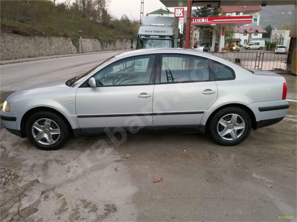 Sahibinden Volkswagen Passat 1.8 Trendline 2000 Model