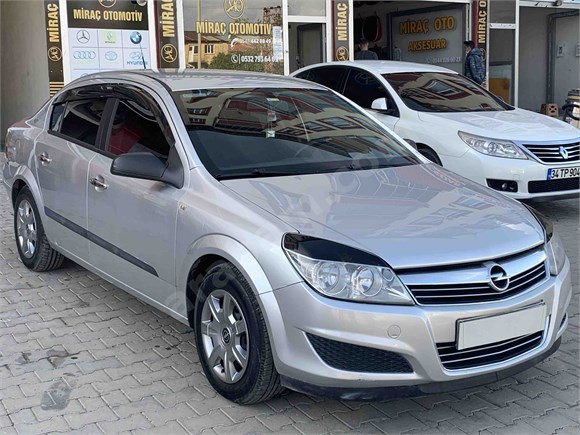 Galeriden Opel Astra 1.3 CDTI Essentia 2009 Model Muş