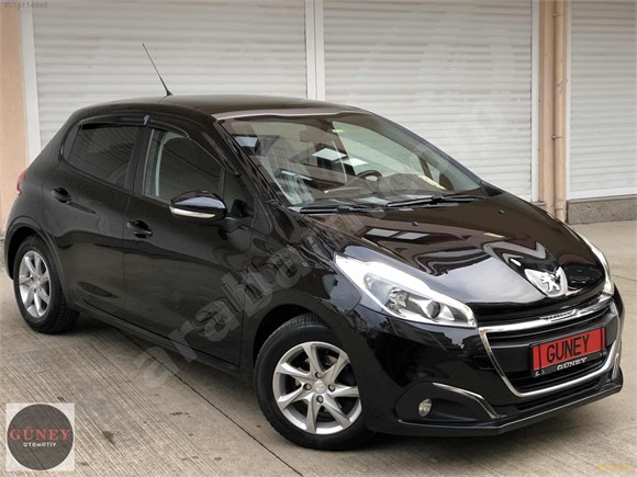 2015 PEUGEOT 208 1.4 DİZEL 75.000 KM CAM TAVAN HATASIZ TEMİZ