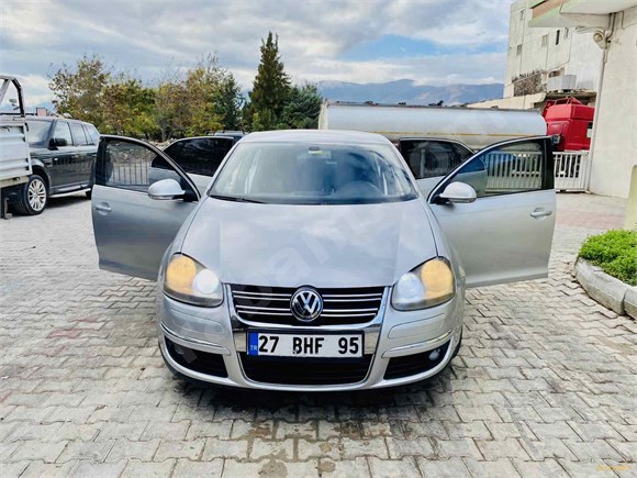 Sahibinden Volkswagen Jetta 1.6 FSi Comfortline 2006 Model 254.000 km Yeşil (metalik)