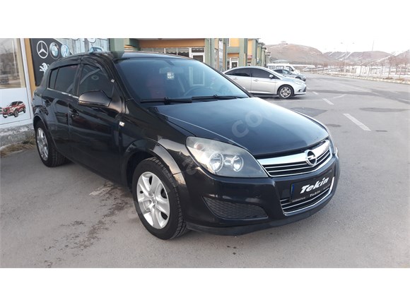 137 BİN KMDE Opel Astra 1.6 Essentia 2012 Model