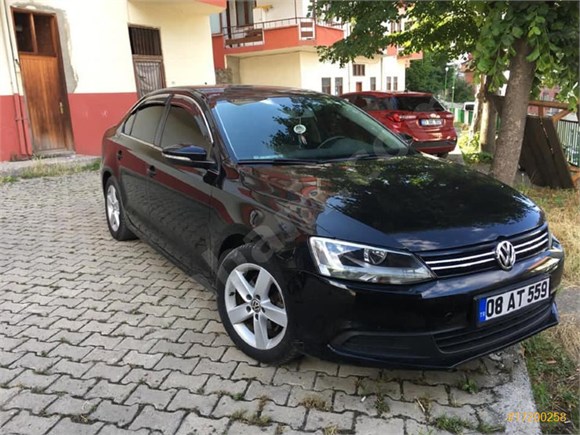 Sahibinden Volkswagen Jetta 1.2 TSi Trendline 2011 Model Artvin