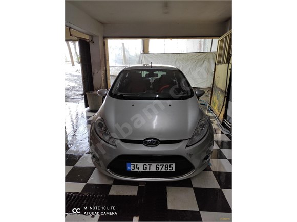 Ford Fiesta 1.4 TDCi Titanium 2012 Model (ACİL satilik )