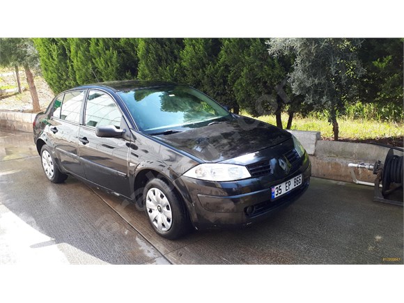 Sahibinden sedan siyah 98 hp Renault Megane 1.4 16 valf Authentique 2005 Model