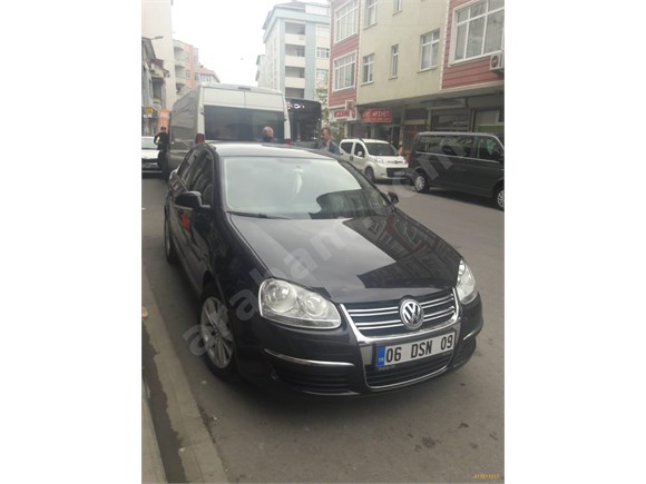 Sahibinden Volkswagen Jetta 1.6 TDi Primeline 2011 krediye uygun PIRIL PIRIL DEFORMESIZ CIZIKSIZ