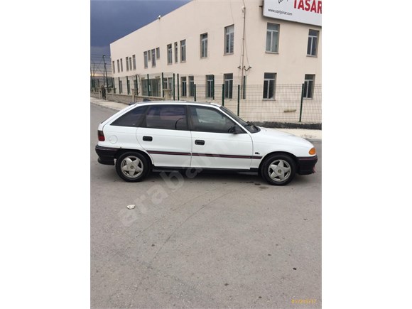 Galeriden Opel Astra 1.4 GL 1993 Model Çorum