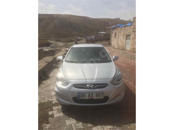 Sahibinden Hyundai Accent Blue 1.6 CRDI Mode Plus 2014 Model