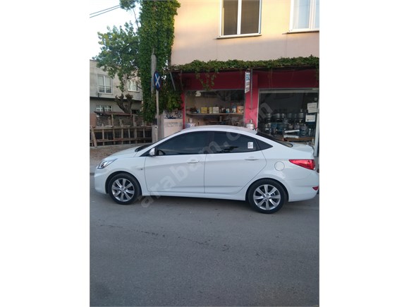 Sahibinden Hyundai Accent Blue 1.4 D-CVVT Mode Plus 2017 Model