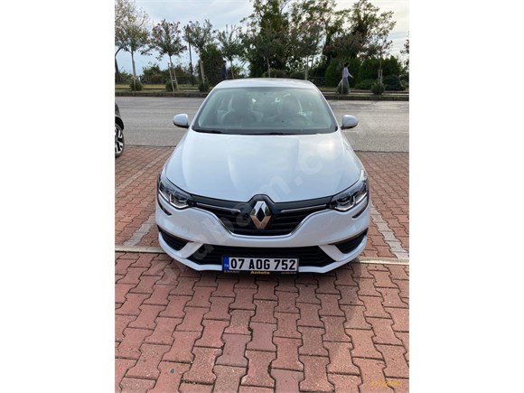 Sahibinden Renault Megane 1.5 Blue DCI Touch 2020 Model