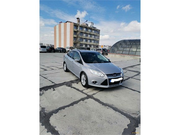 Sahibinden Ford Focus 1.6 Ti-VCT Style 2012 Model