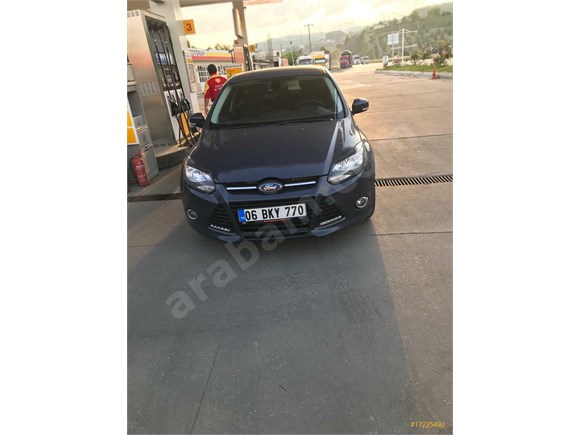 Çoooook Temiz Sahibinden Ford Focus 1.6 TDCi Titanium 2012 Model